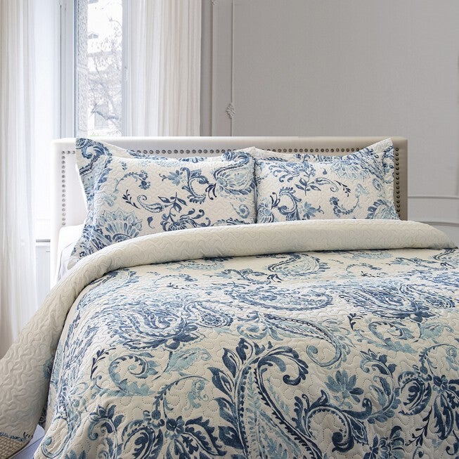 Kelly Classic Blue Paisley Printed Quilt Set, , on-hover image number 1