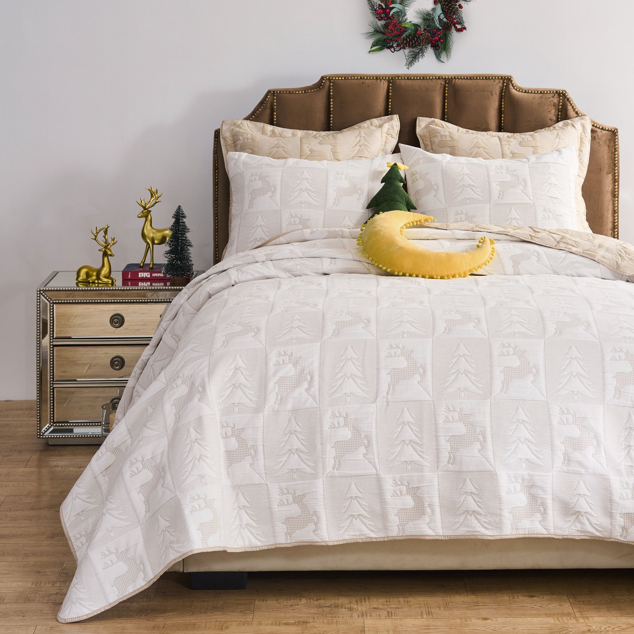 Reindeer Games Holiday Matelass&eacute; Coverlet Set, WHITE, alternate image number 3