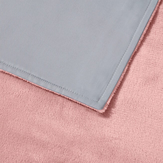 Crystal 15lb Reversible Cooling Weighted 48x72 Blanket with Removable Cover, , alternate image number null