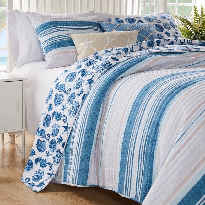 Pebble Beach Quilt And Pillow Sham Set, , alternate image number null
