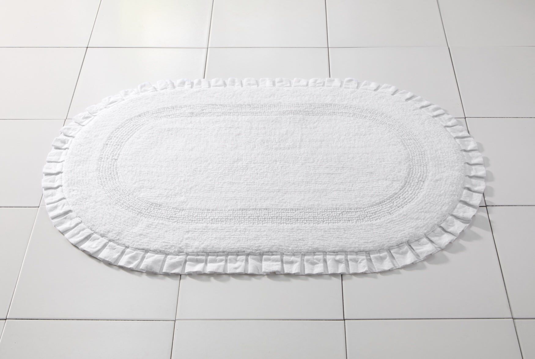 Oval Ruffle Bath Rug, WHITE, hi-res image number 0