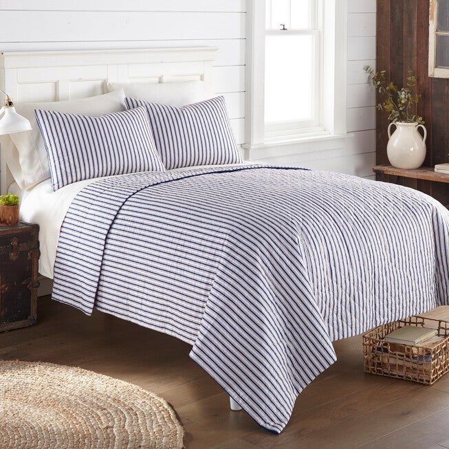 Seersucker Blue/White Stripe Design 6-in-1 Quilt Set, , alternate image number 2
