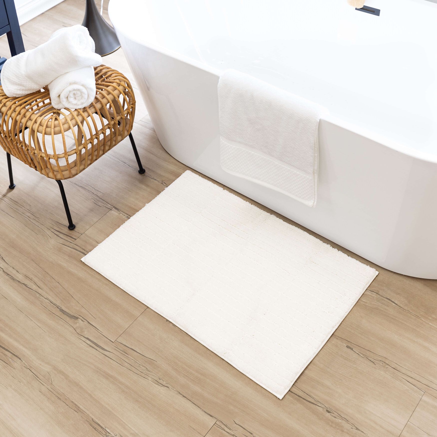 Sanctuary Bath Rug, , alternate image number 8