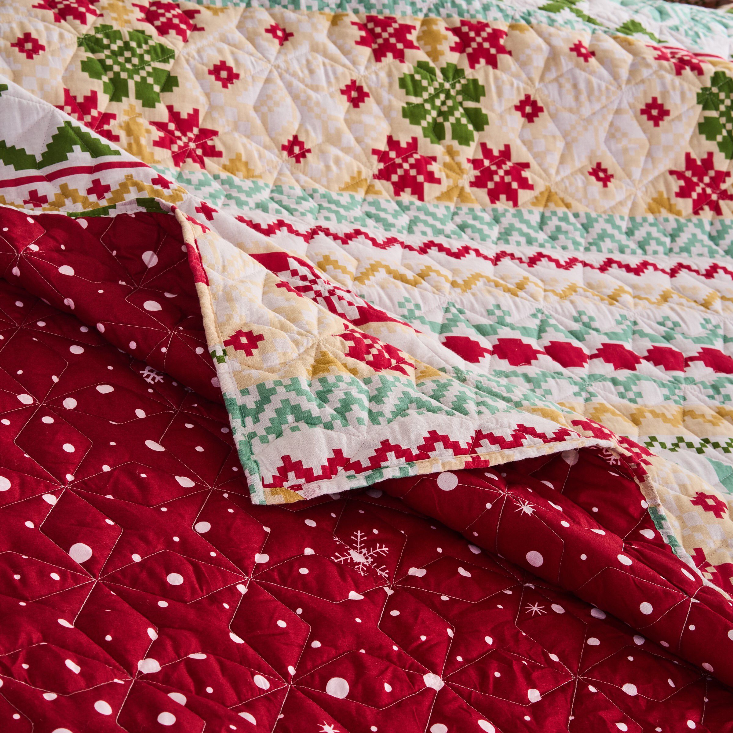 Fair Isle Festive Winter Holiday Finely Stitched Quilt Set, SNOW, alternate image number 2