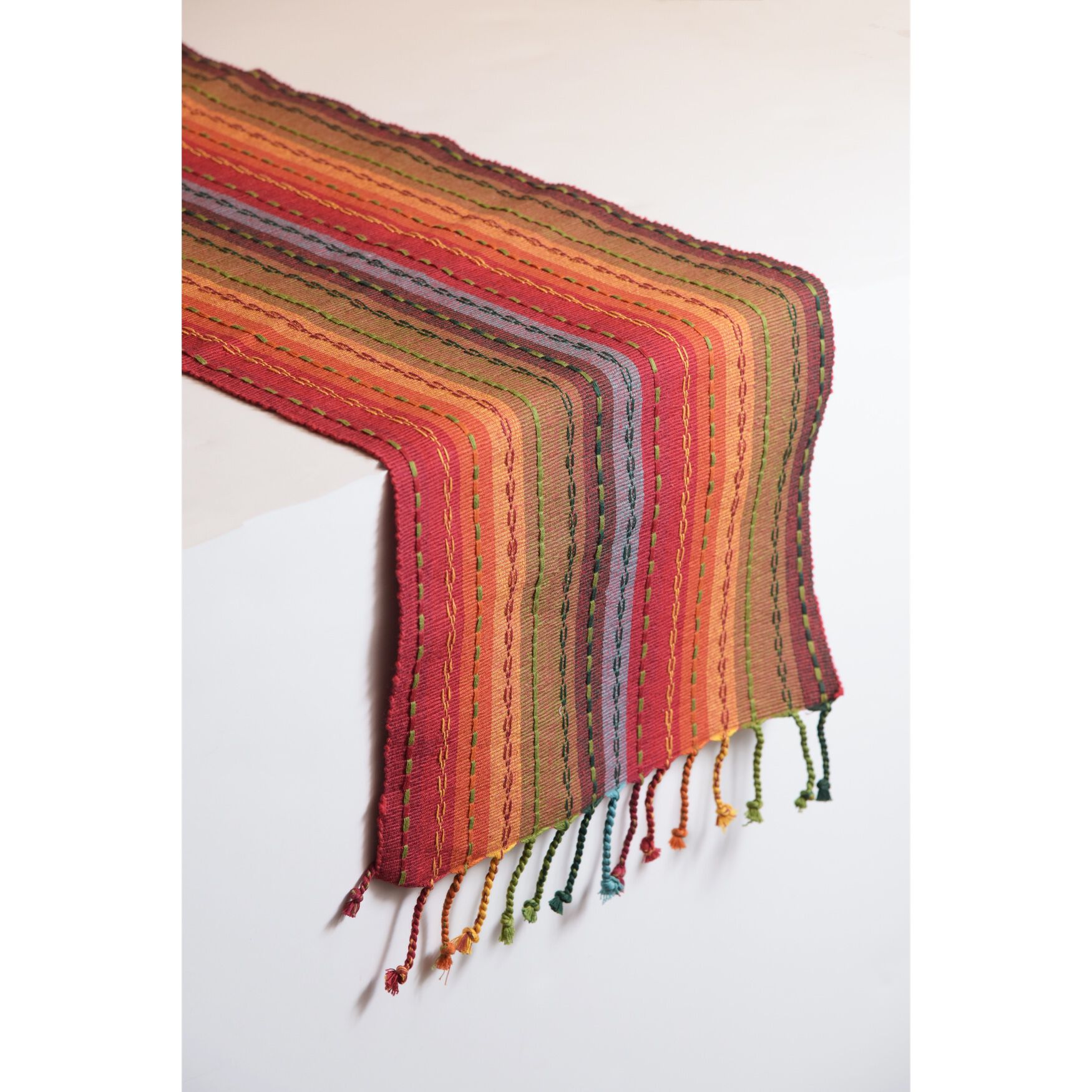 PHOENIX TABLECLOTHS RUNNER, RED, hi-res image number 0