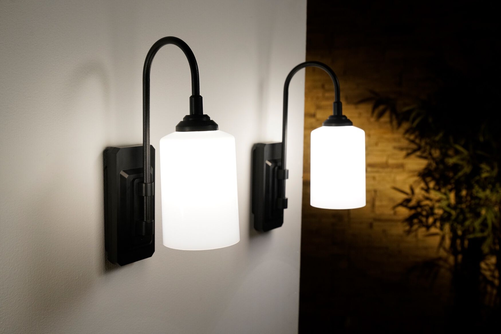 Smart Sconce&trade; Wireless Wall Light, CHROME, on-hover image number 1