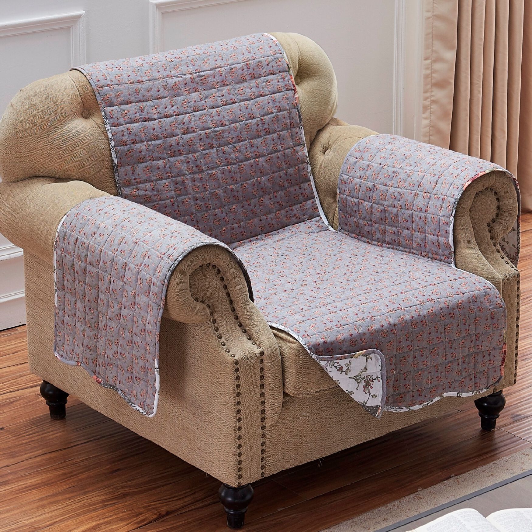 Giulia Protector, , on-hover image number 1