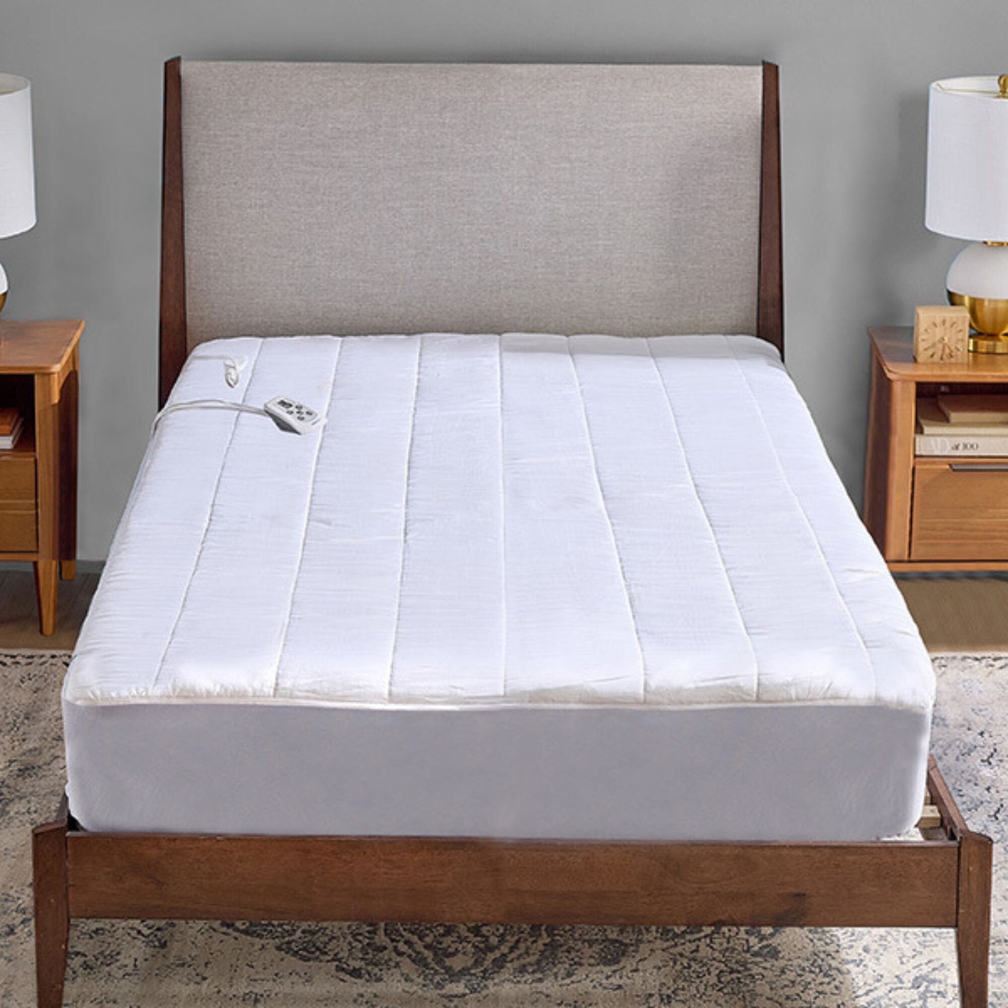 54 inches x 75 inches White Full Heated Mattress Pad, WHITE, hi-res image number 0