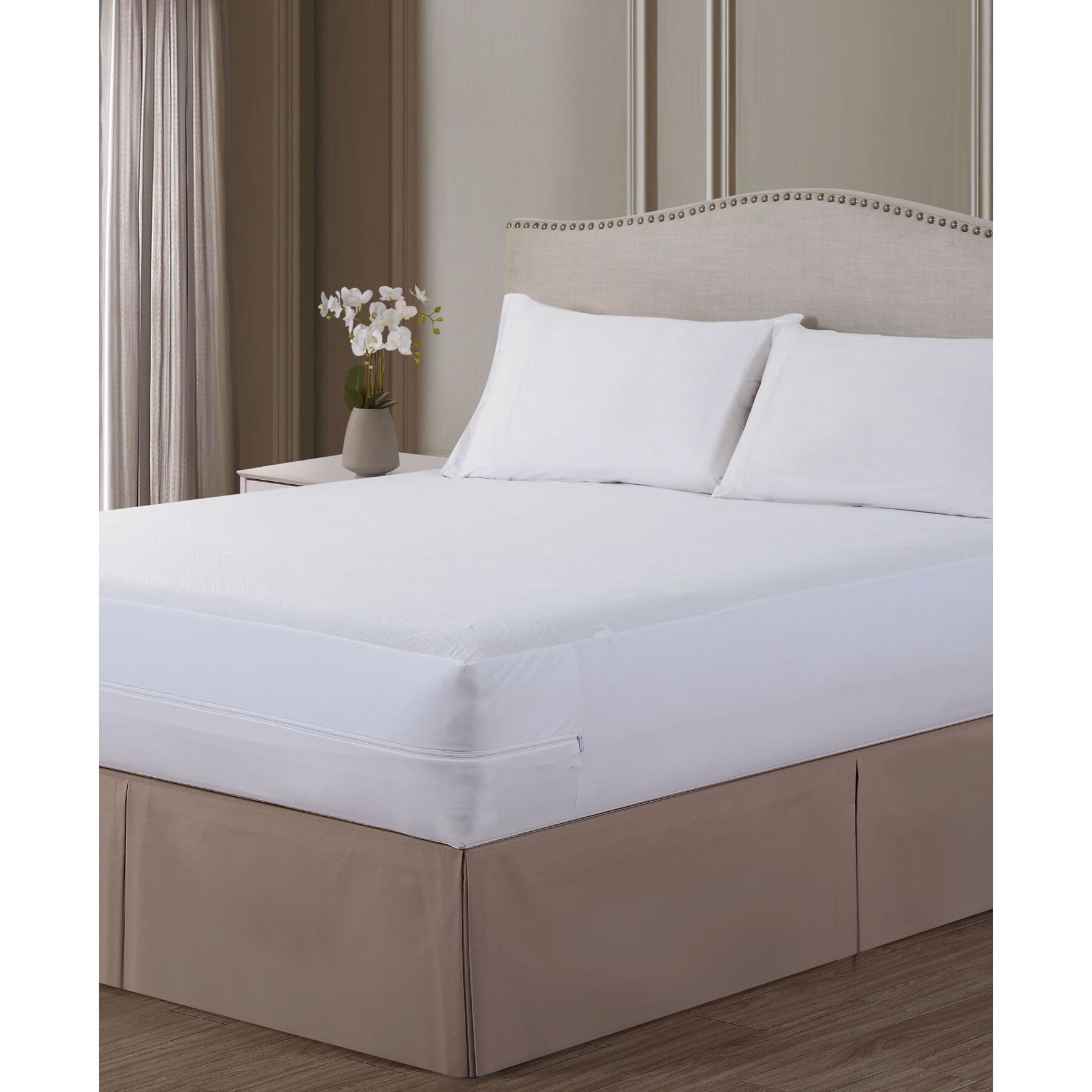 Fresh Ideas Mattress Guard Allergy Relief Zippered Mattress Protector, WHITE, hi-res image number 0