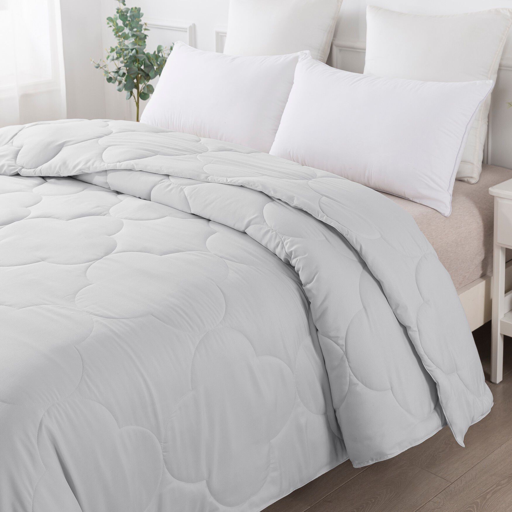 Pendant Down Alternative Comforter, , alternate image number 3