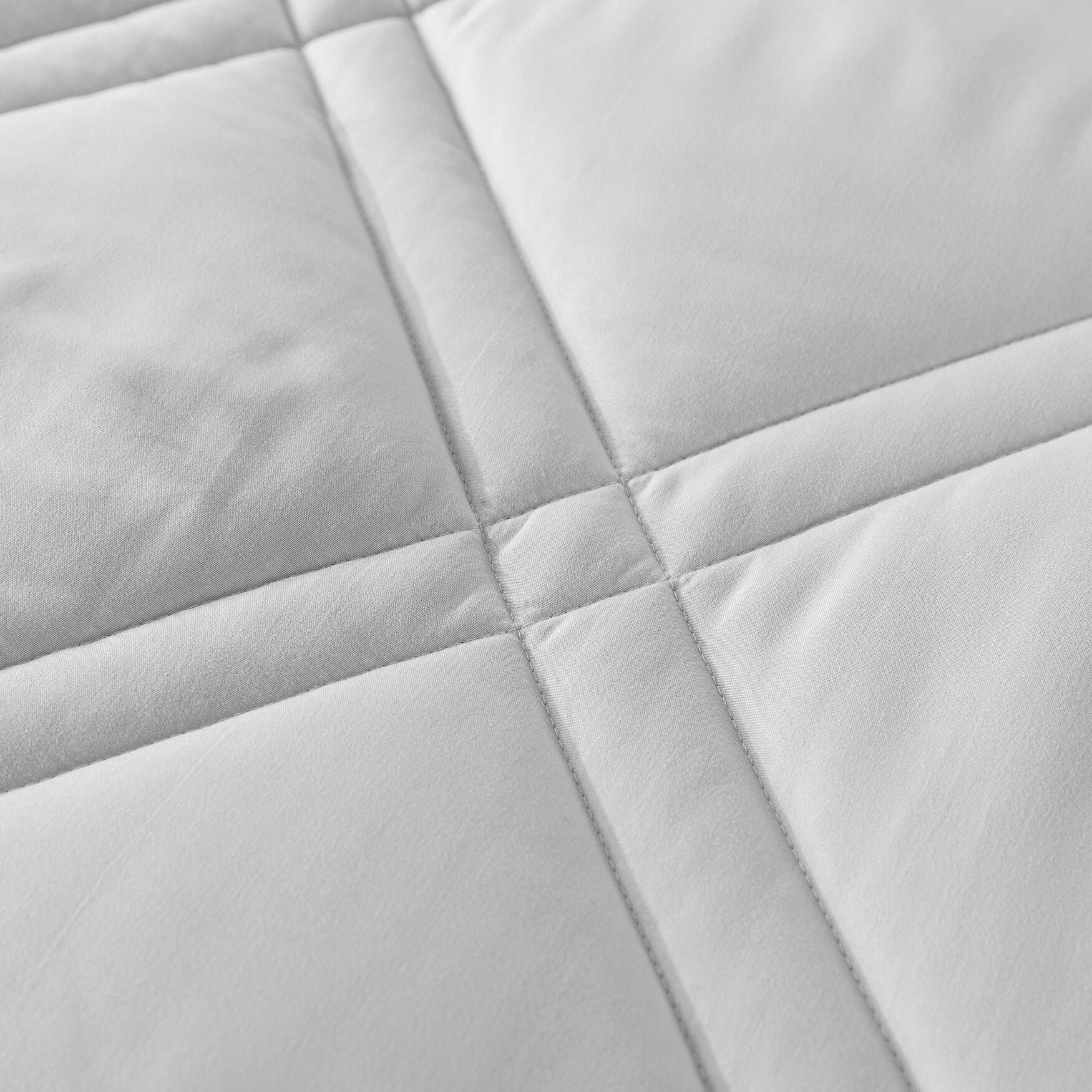Double Diamond Down Alternative Comforter, , alternate image number 5