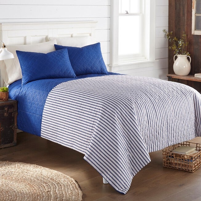 Seersucker Blue/White Stripe Design 6-in-1 Quilt Set, , alternate image number 1