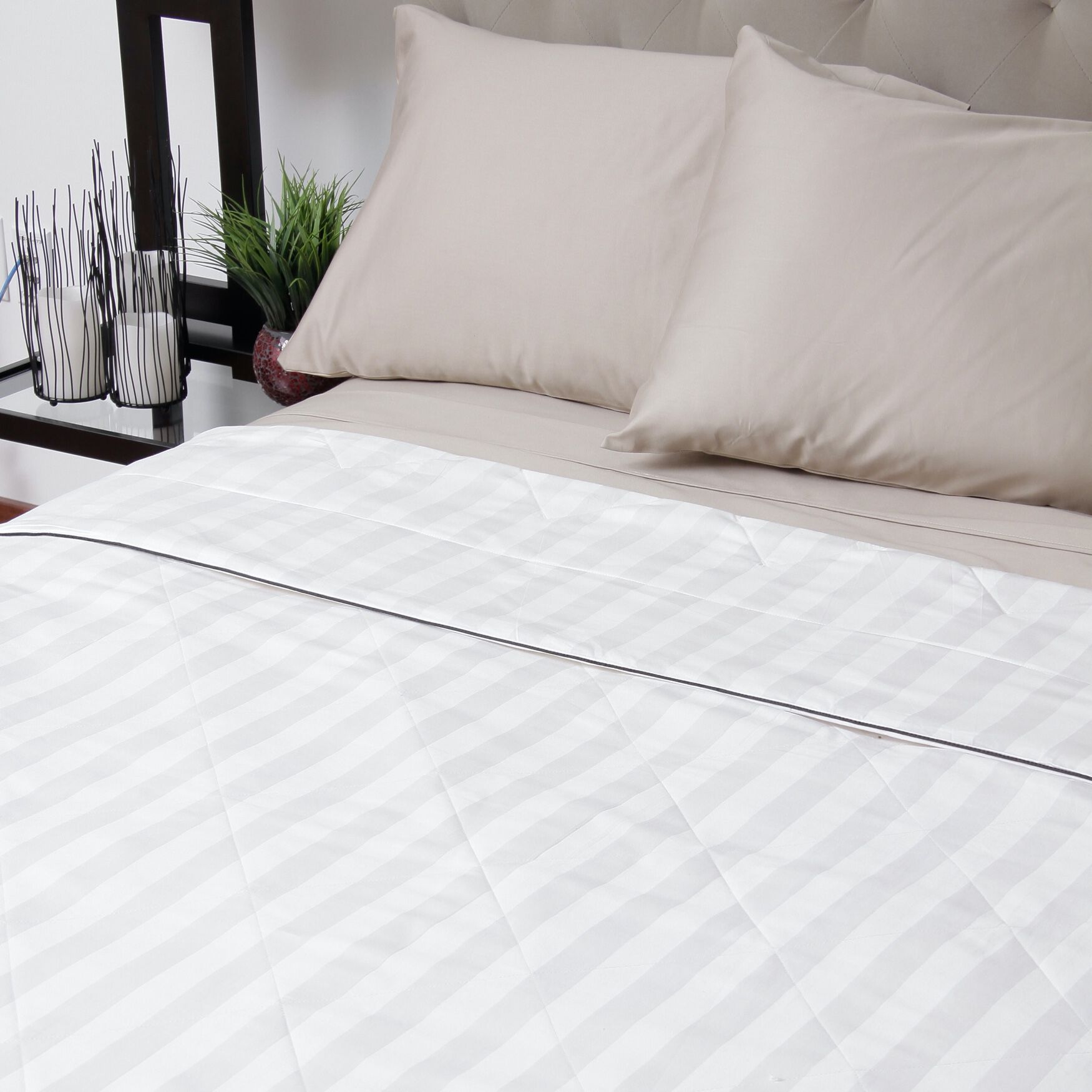 Silk-Filled 260 Thread Count Damask Stripe Blanket, , alternate image number 2