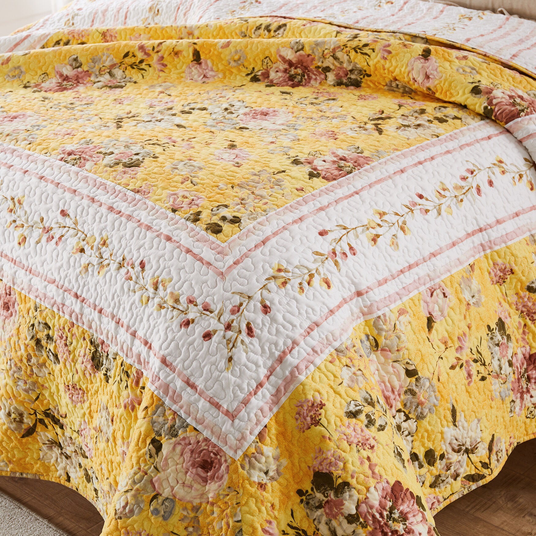 Finley Yellow Quilt Set, , alternate image number 3