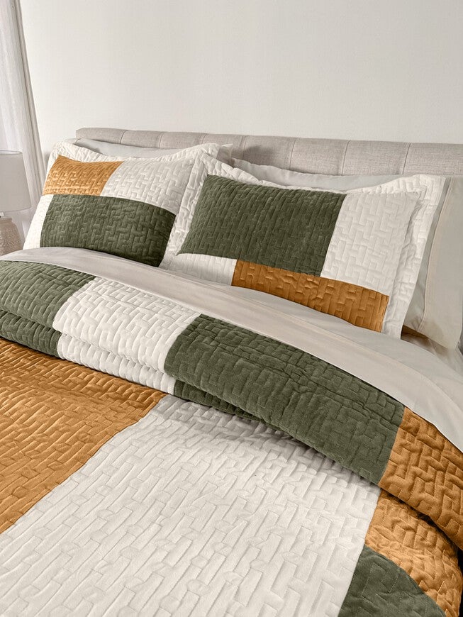 Modern Velvet Patchwork Bedspread, , alternate image number null