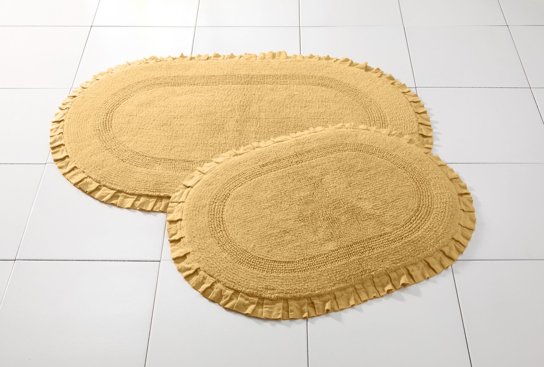 Oval Ruffle Bath Rug, WHITE, on-hover image number 1