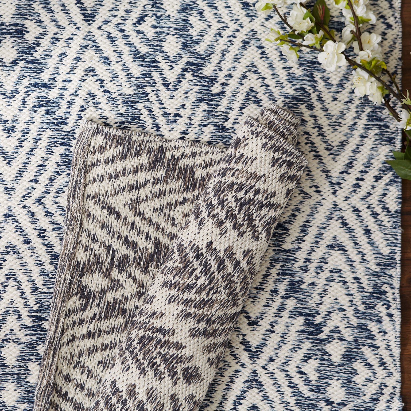 Blue Diamond Handwoven Rug 2X3 Ft Bath, , alternate image number 5