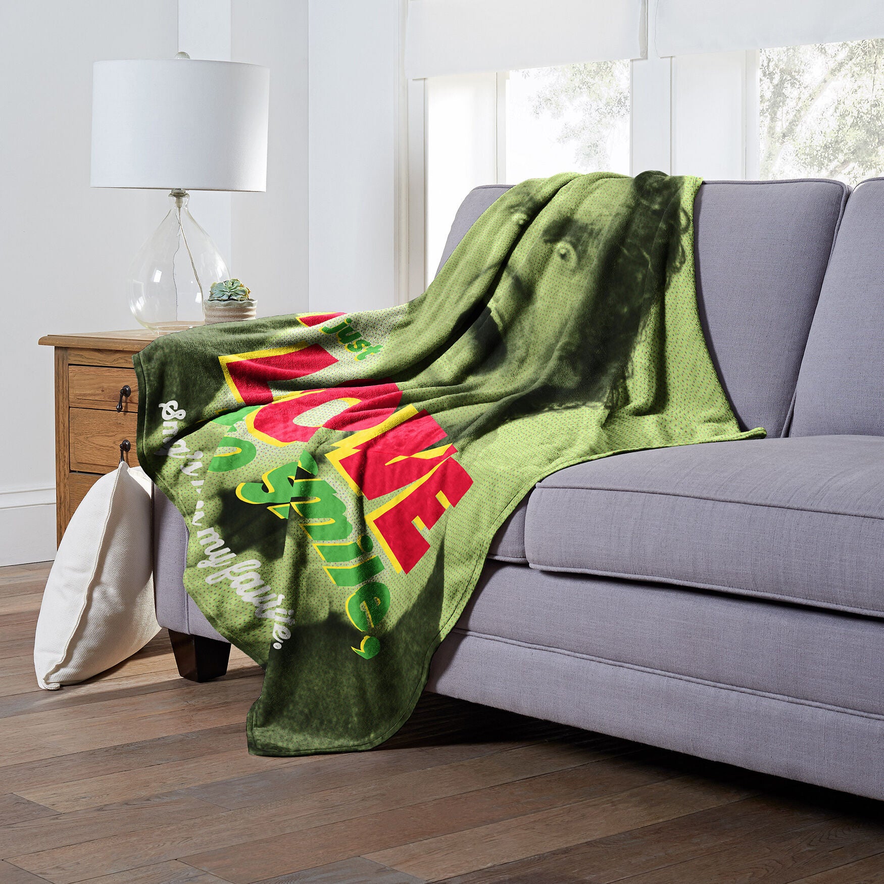 Wb Elf Love To Smile Silk Touch Throw Blanket, , alternate image number 3