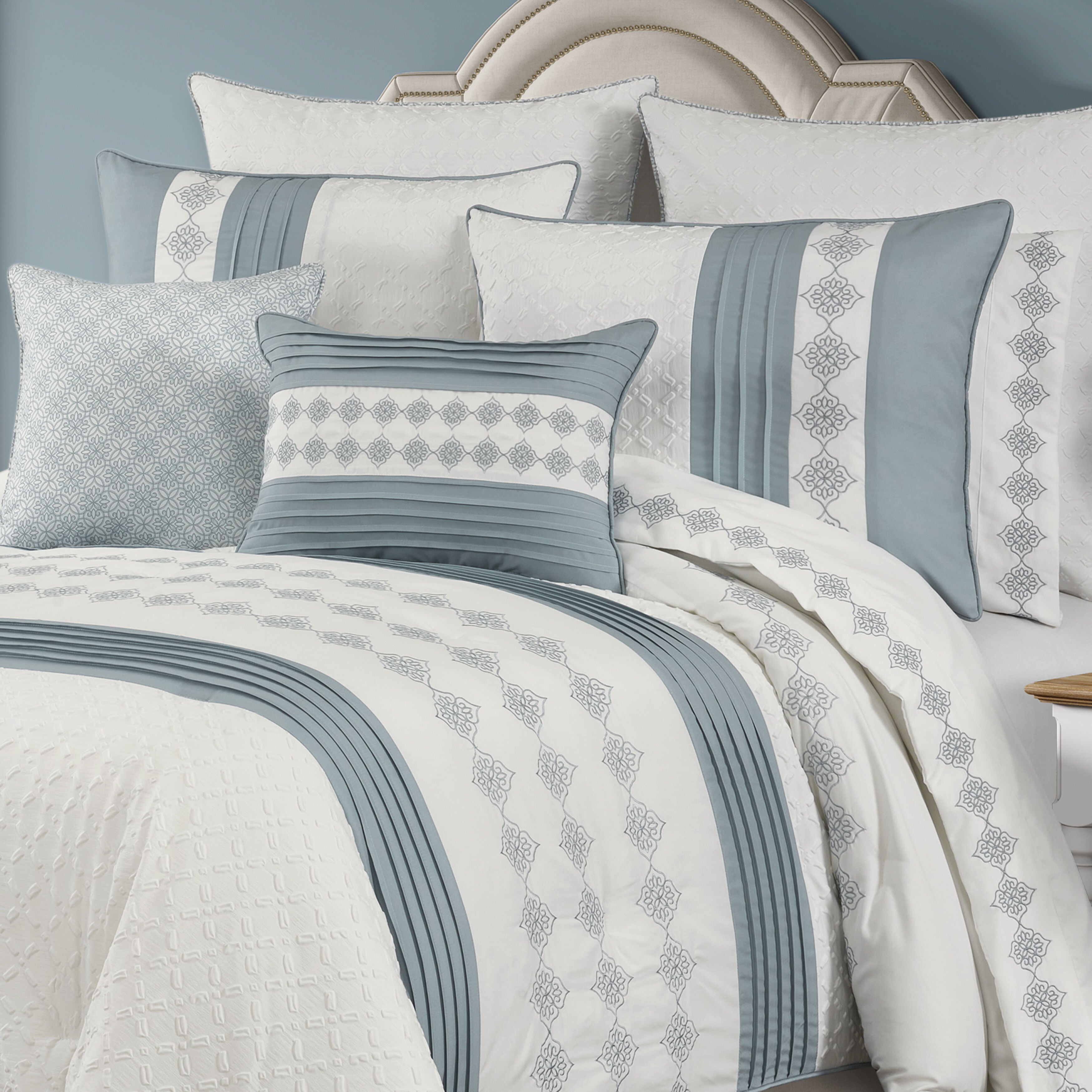 TRILOGY COMFORTER SET, BLUE, alternate image number 1
