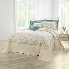Amelia Bedspread
