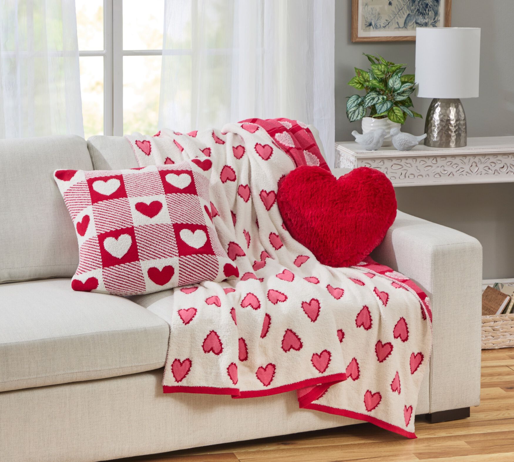 Heart Shaped Pillow, RED, alternate image number 2