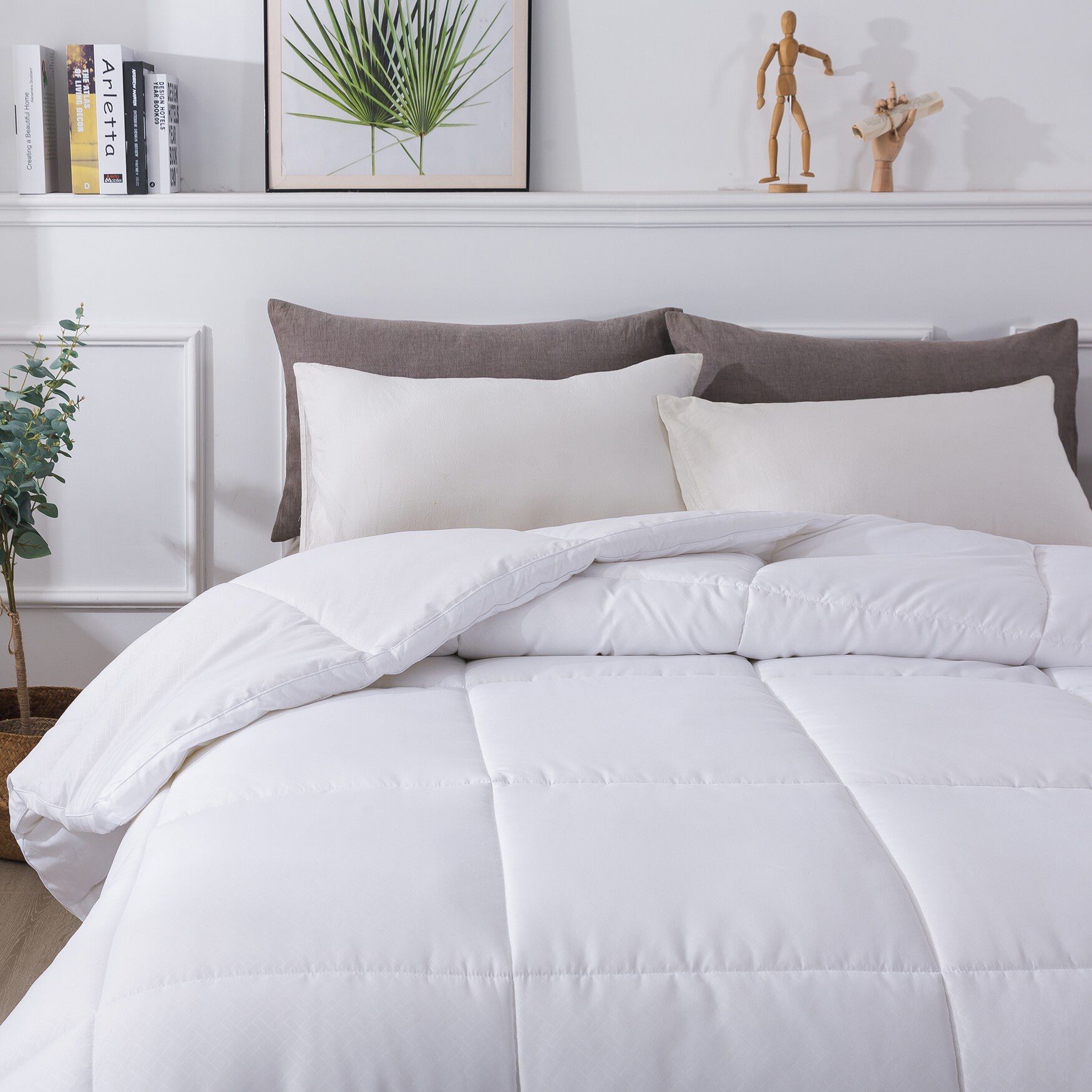 European Gusset Down Alternative Comforter, , alternate image number 6