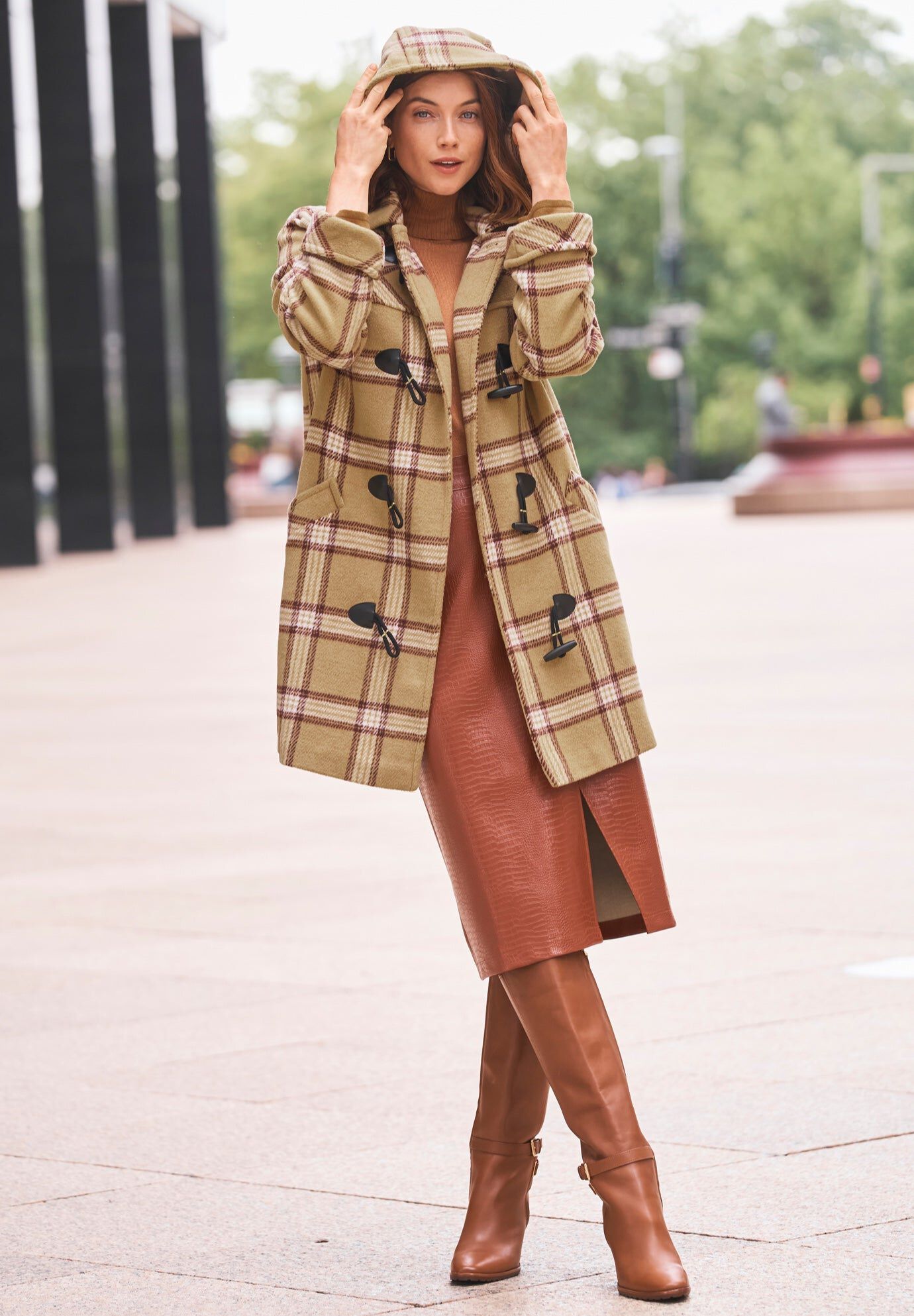 Ladies' Long Wool-Blend Coat with Faux Fur Collar, Black | Jessica
