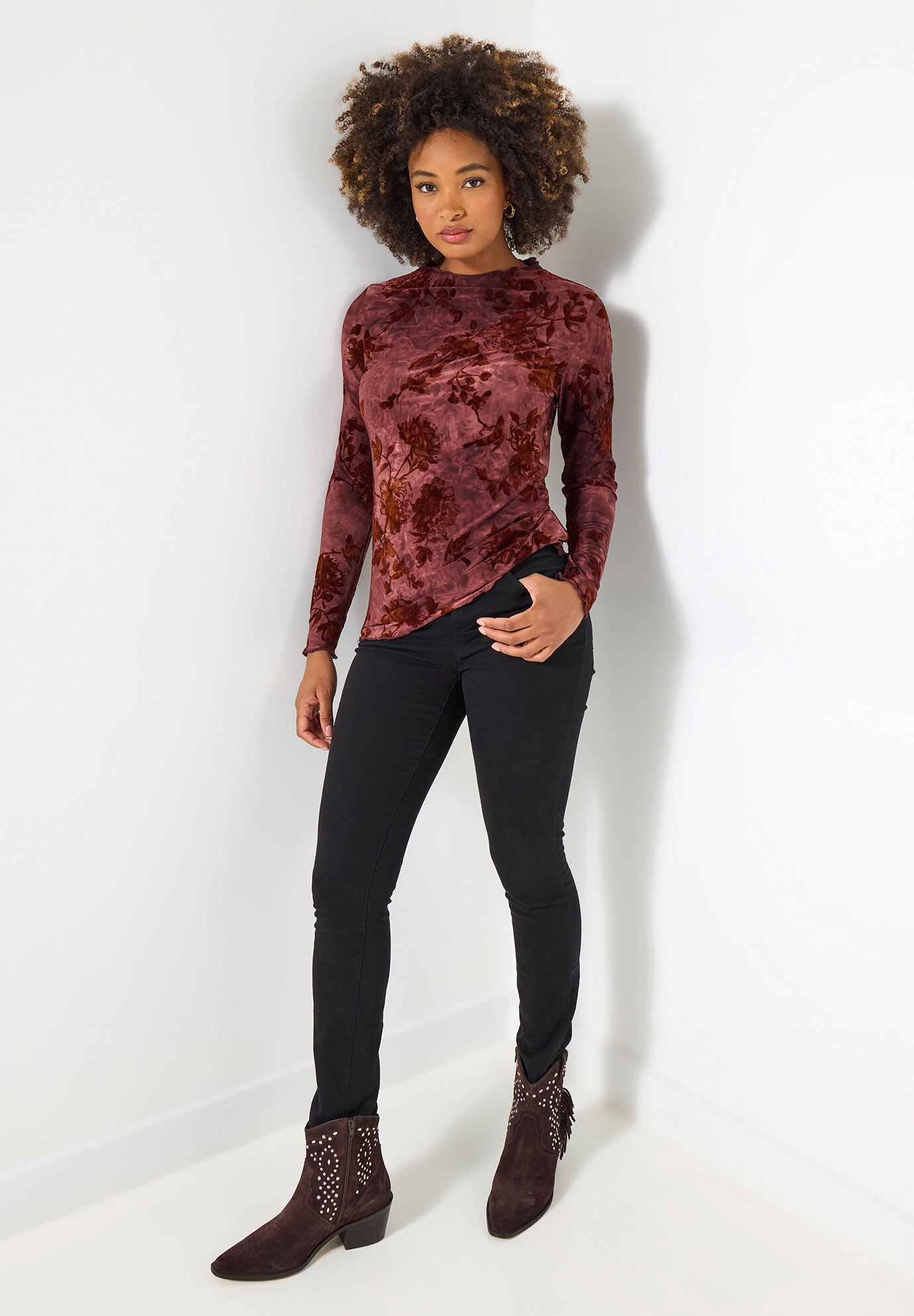 Burnout Mock Neck Tee, MAHOGANY VINES, alternate image number 4