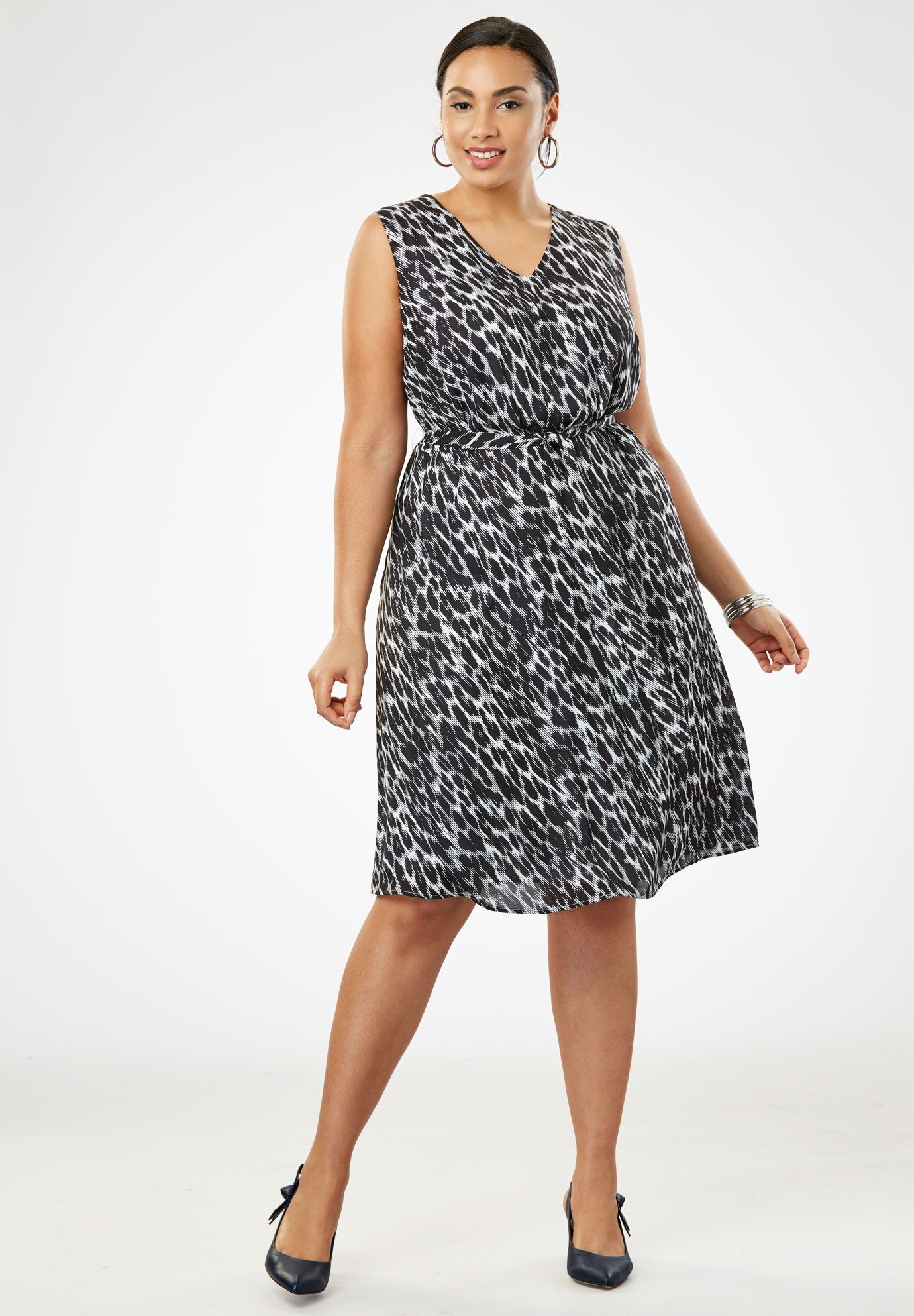 black and white dress code for ladies