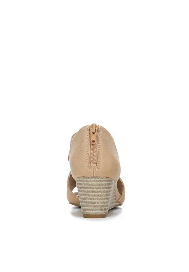 Neena Sandal , , on-hover image number null