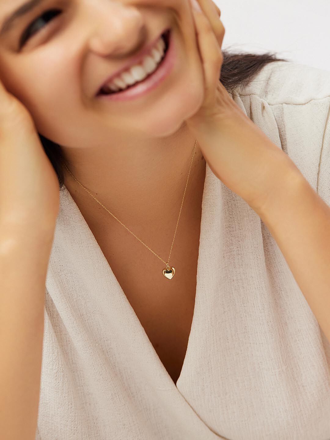 Gold Heart Necklace - Lev Small, GOLD, alternate image number 3