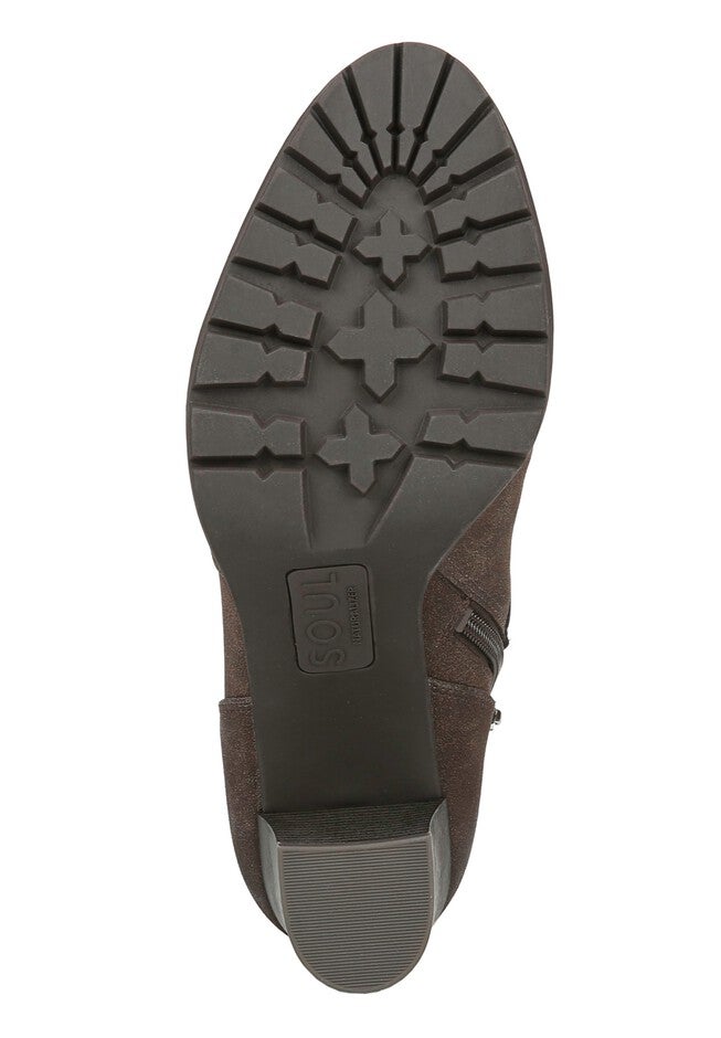 Noela Bootie , , alternate image number null