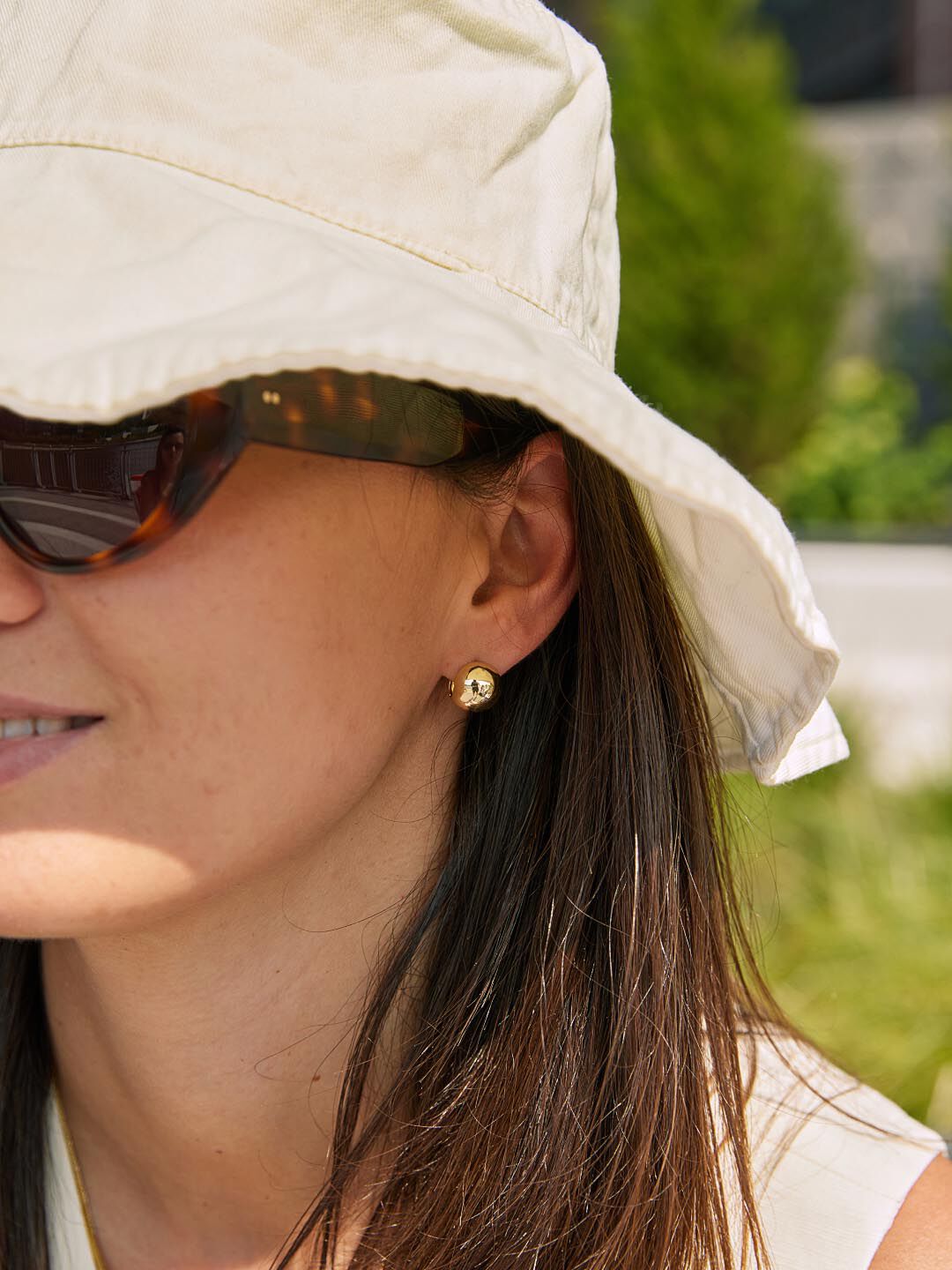 Mini Abby Hoop Earrings, GOLD, alternate image number 3