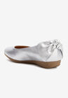 The Delia Flat, , on-hover image number null