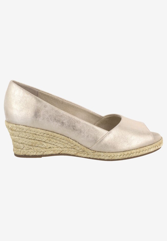 Monique Wedge by Easy Street®, , alternate image number null