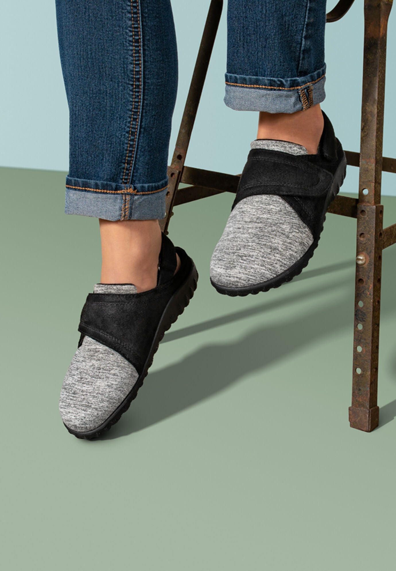 Breezy Convertible Slingback Mule, , alternate image number 7