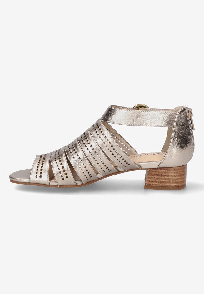 Betsy Sandal, , alternate image number null