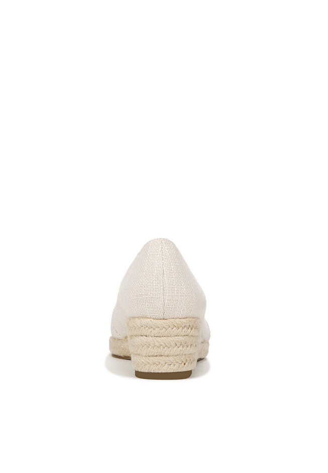 Kamilla Pump, , on-hover image number 1