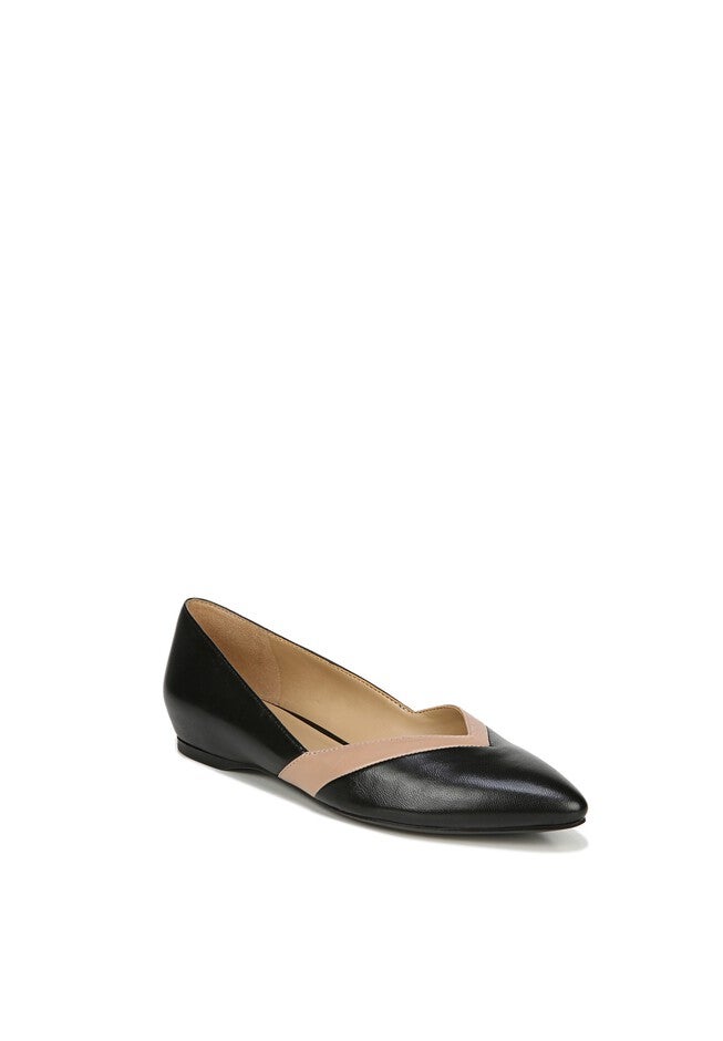 Sandra Flat , BLACK NUDE, hi-res image number 0