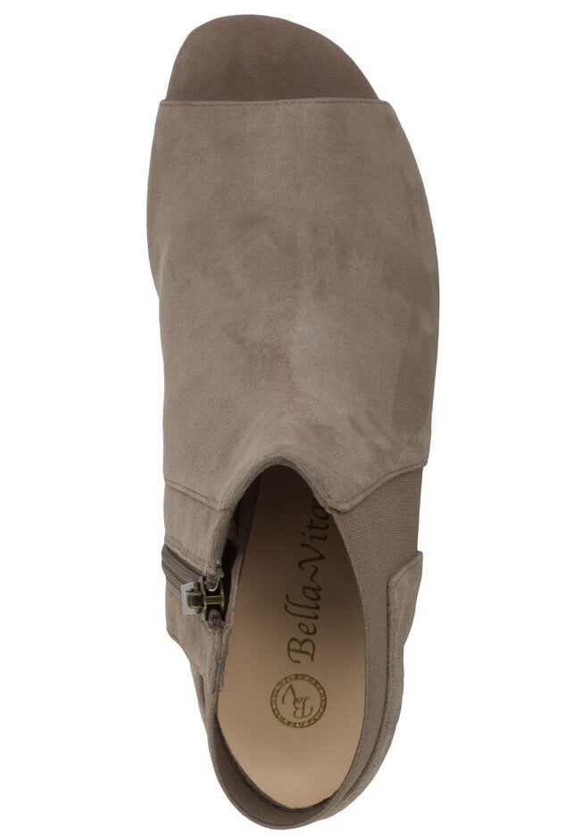 Parson Sandals by Bella Vita®, , alternate image number null