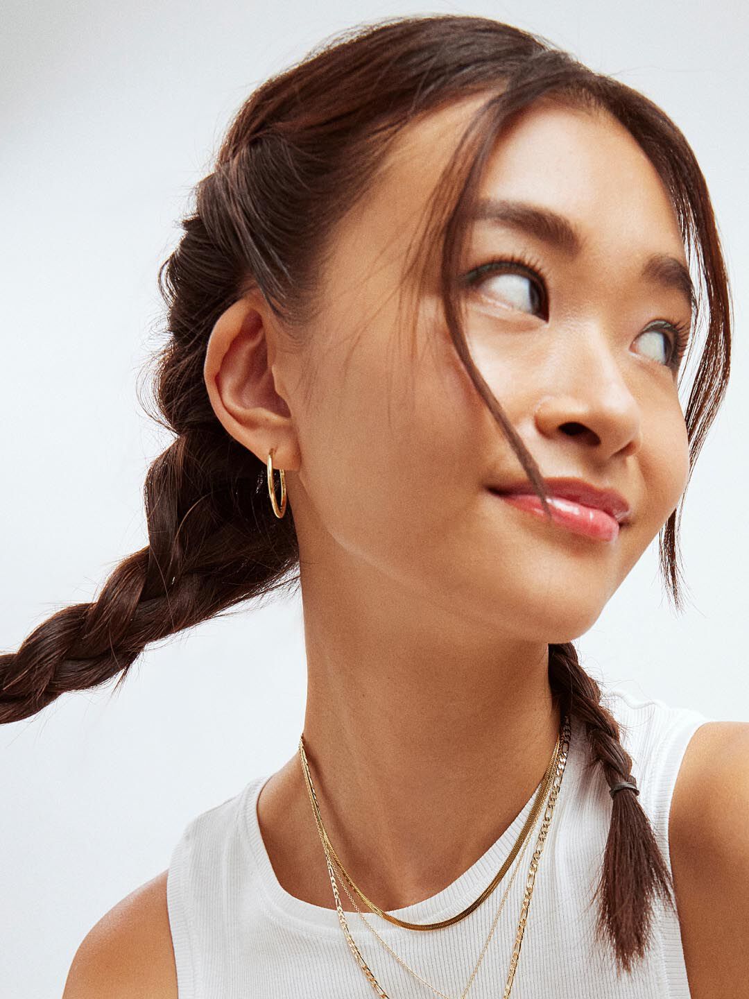 Lo Medium Medium Slim Endless Hoops, GOLD, alternate image number 4