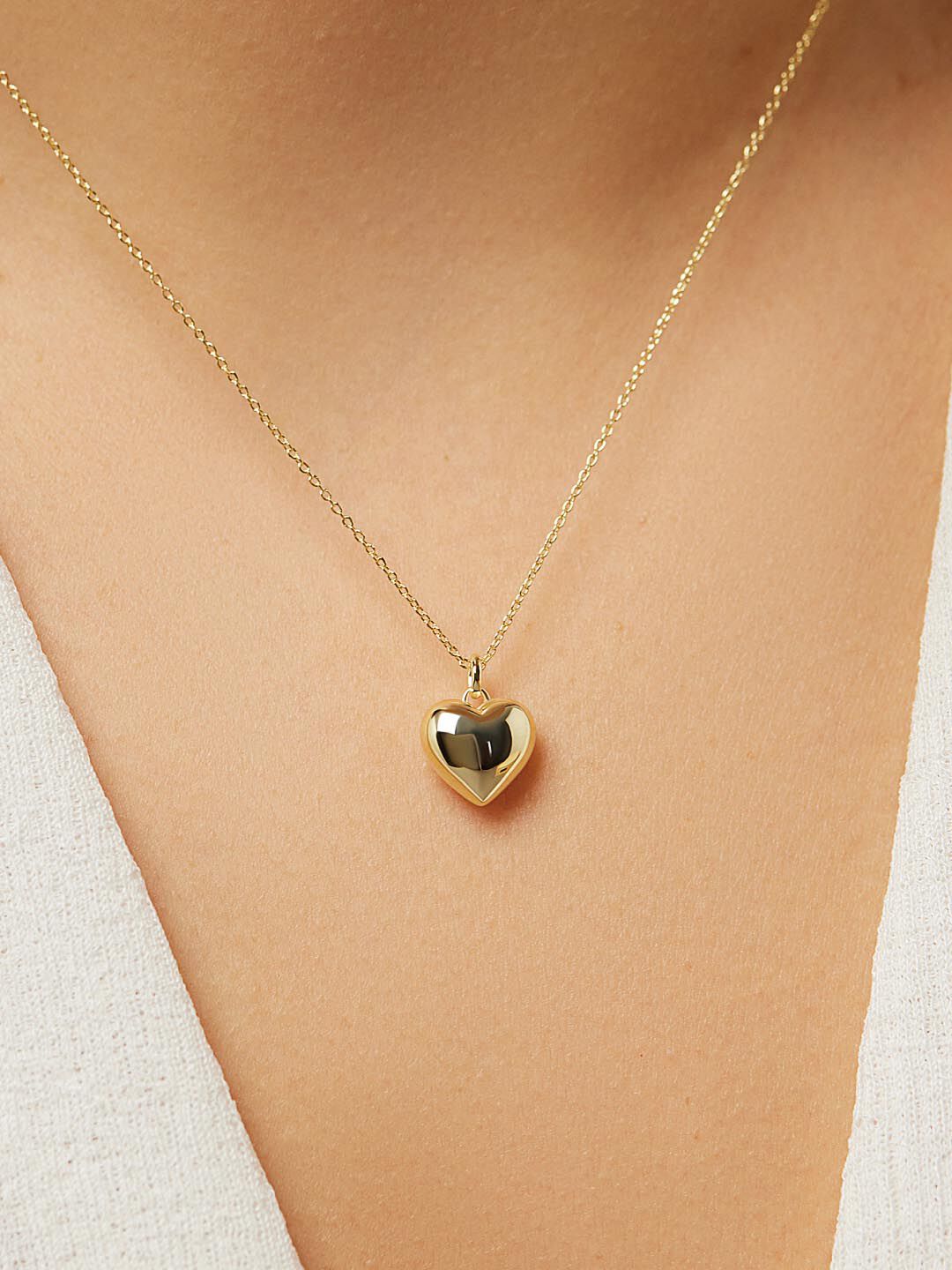 Lev Small Gold Heart Necklace, GOLD, alternate image number 2