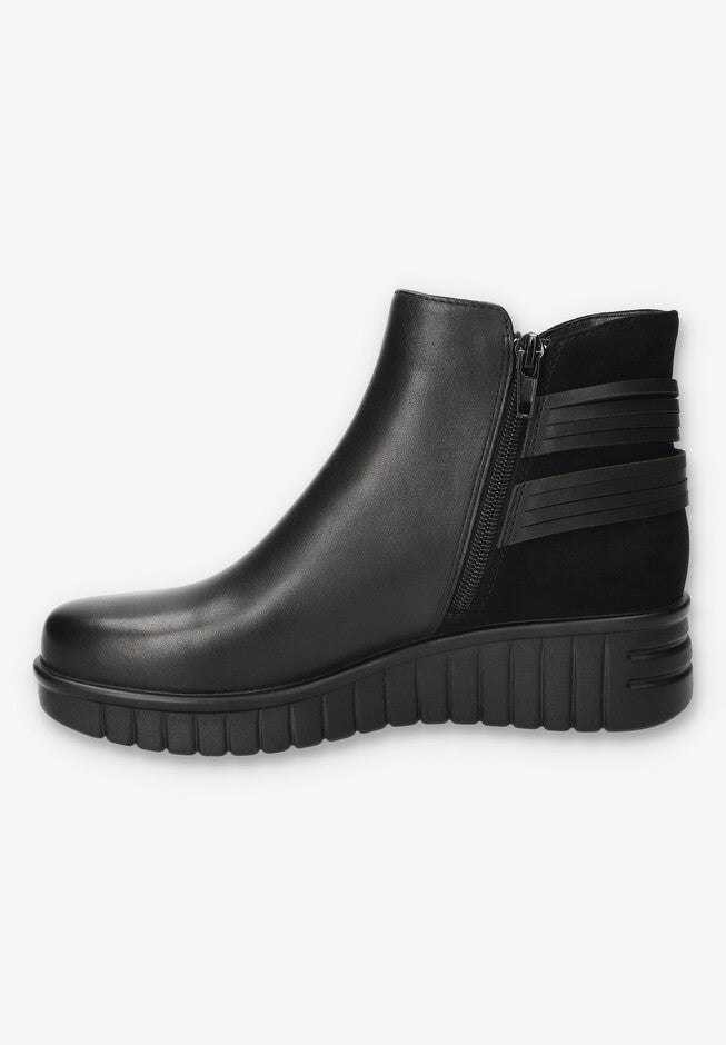 Sueann Ankle Boot, BLACK LEATHER, alternate image number 4