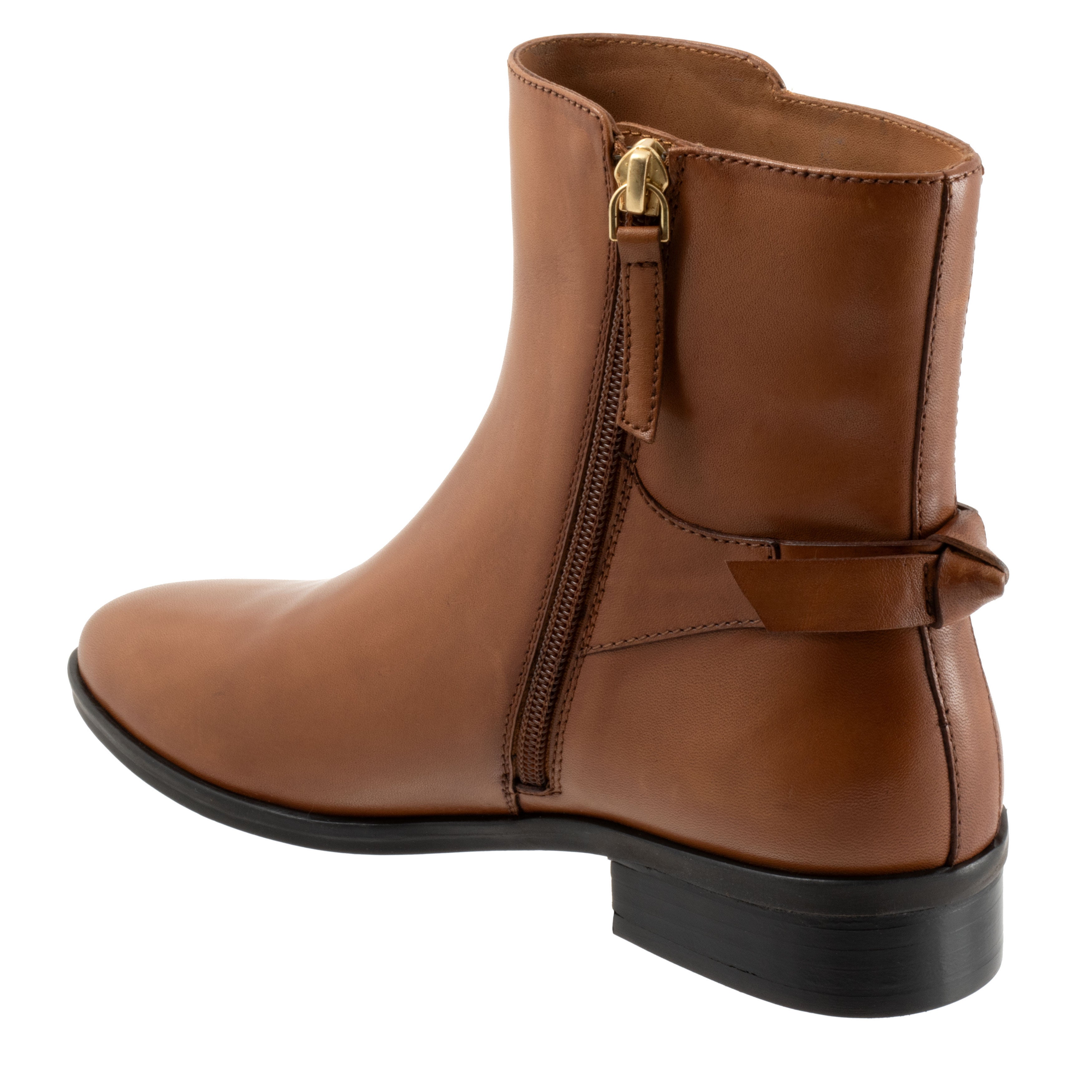 Annette Boot, LUGGAGE, on-hover image number 1