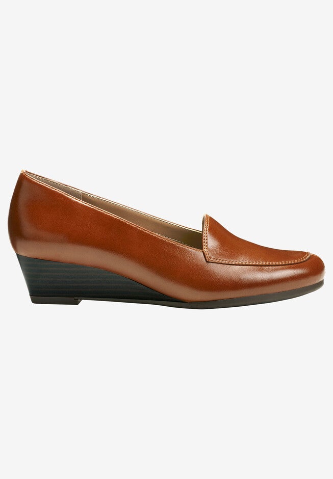 Loveable Wedge , , alternate image number null