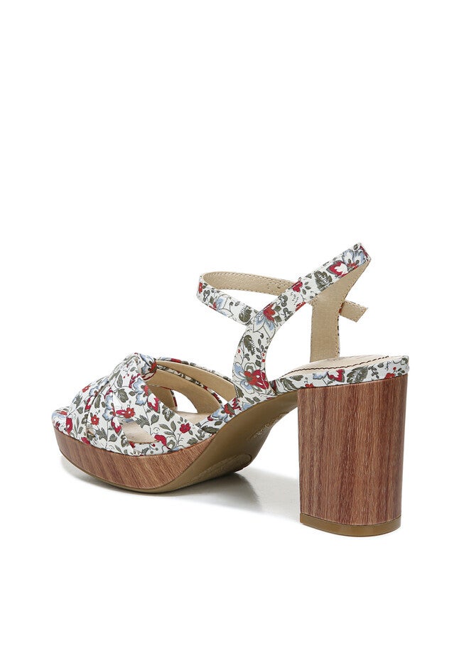 Lucky Sandal, , alternate image number null