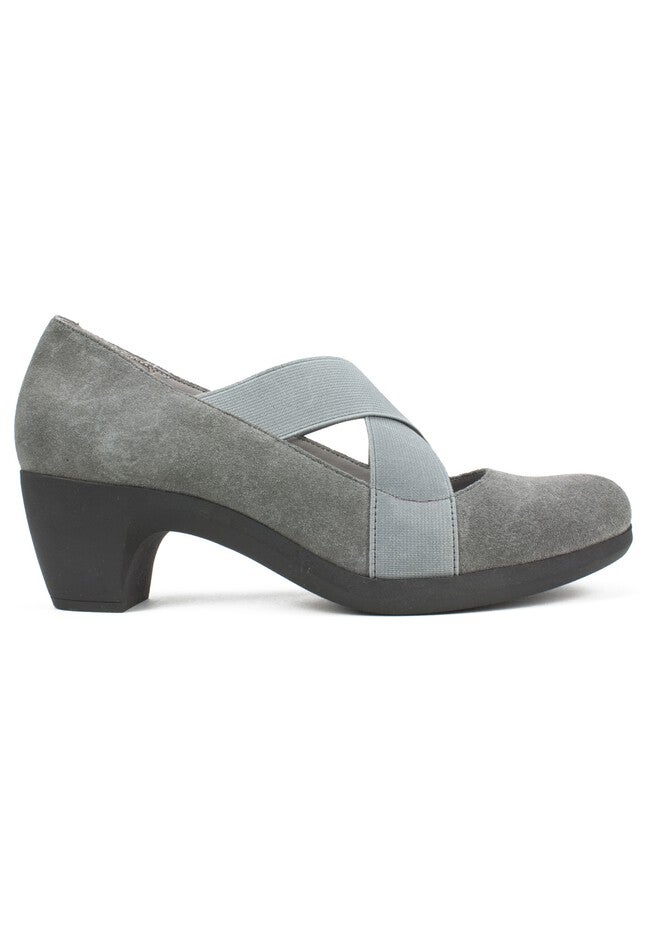 Anna Pump by Cliffs by White Mountain, , alternate image number null