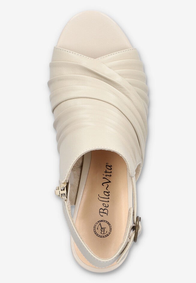 Amaliah Pump by J.Renee®, , alternate image number 3