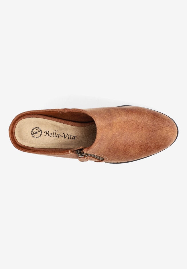Carlene Mule, , alternate image number null