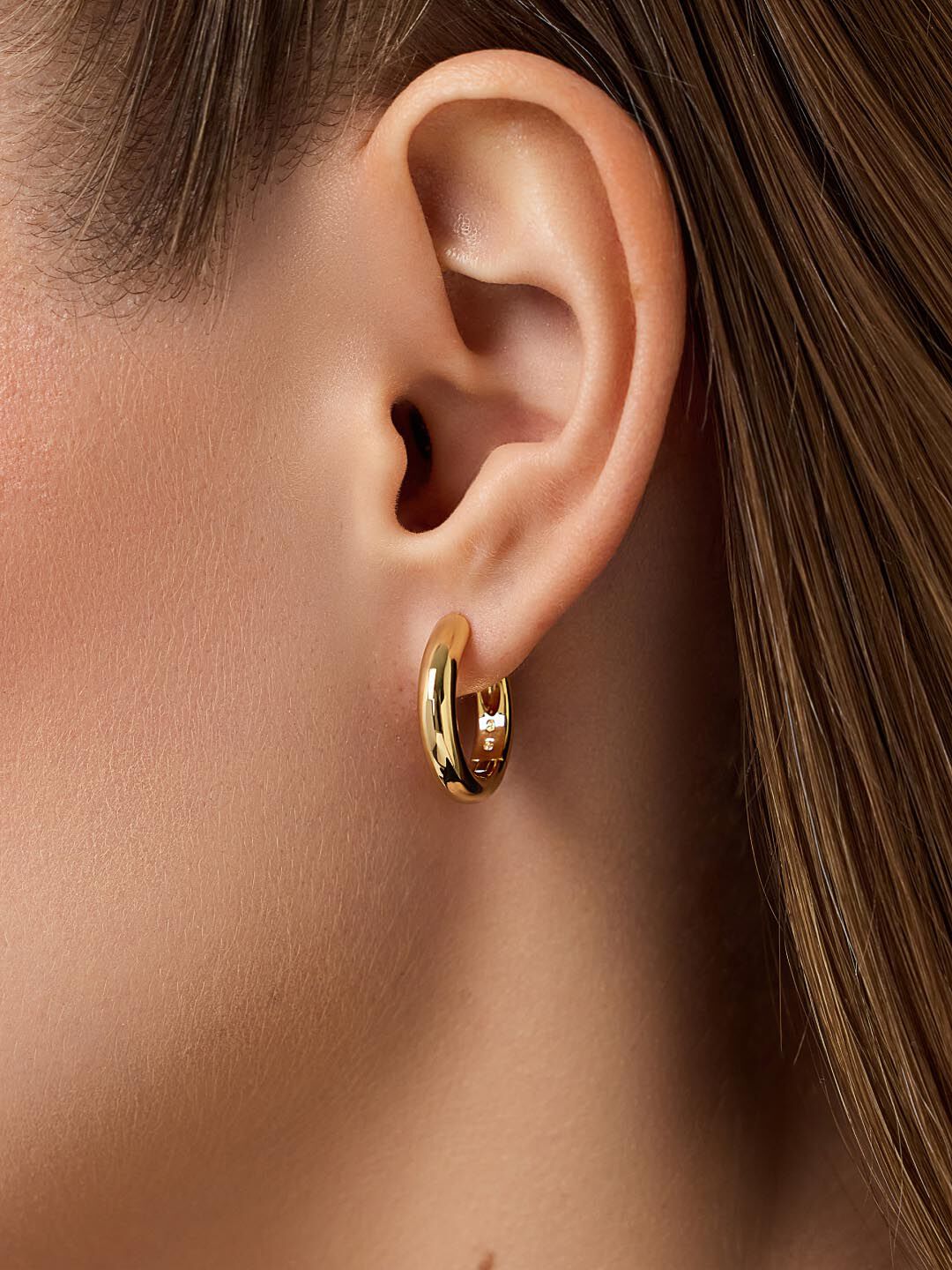 Gold Hoop Earrings - Giulia Medium, GOLD, alternate image number 1